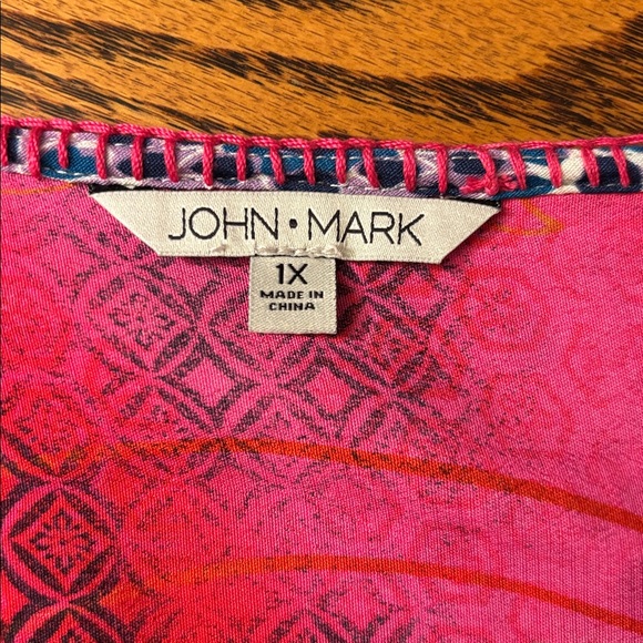 John Mark Pink Floral Top - Picture 3 of 8